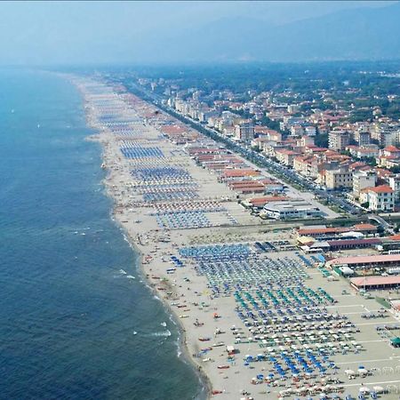 Appartamento Orizzonte Viareggio Buitenkant foto